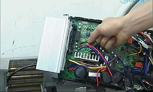 阿拉善右美的空调电话是多少